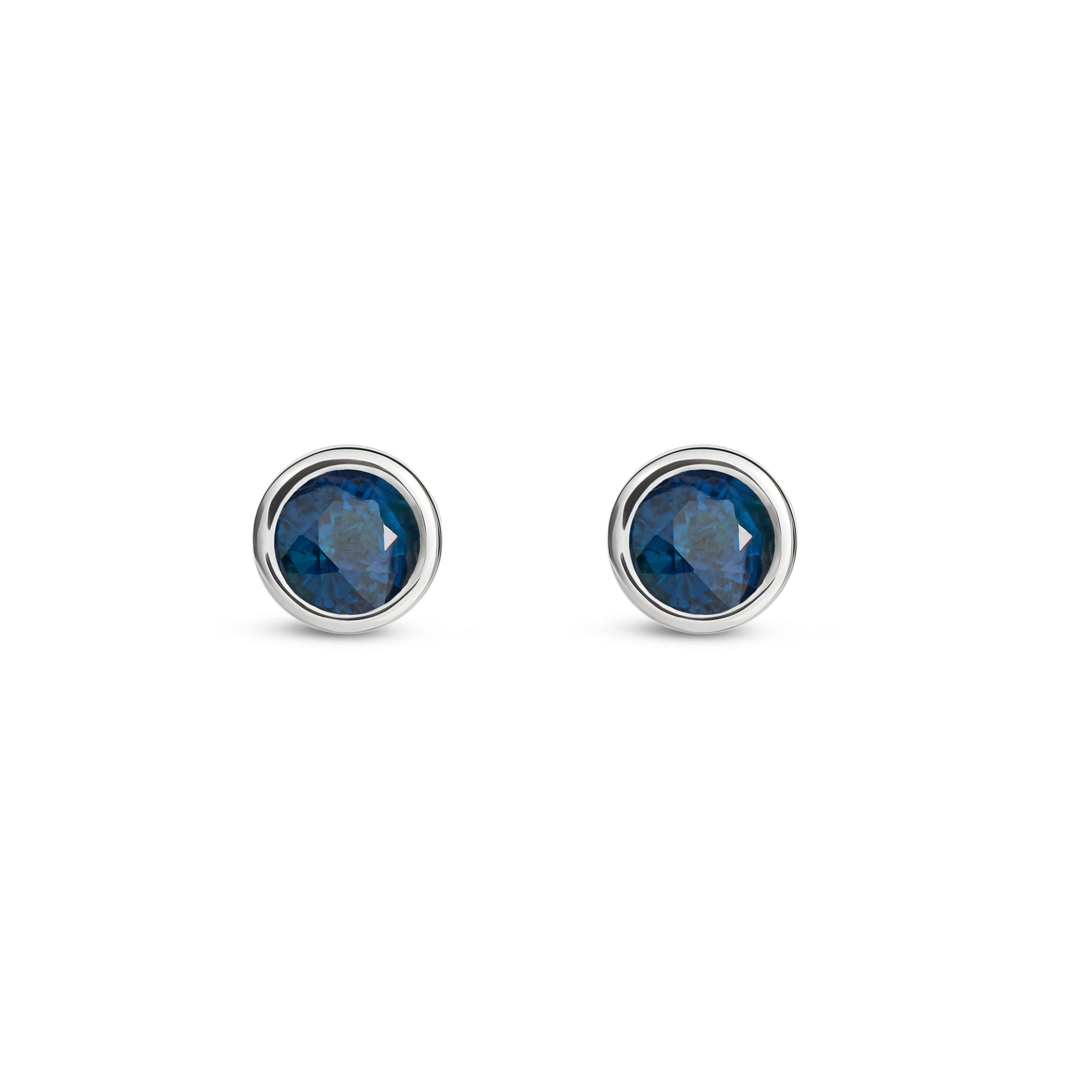 9ct White Gold Sapphire 4mm Round Rubover Stud Earrings