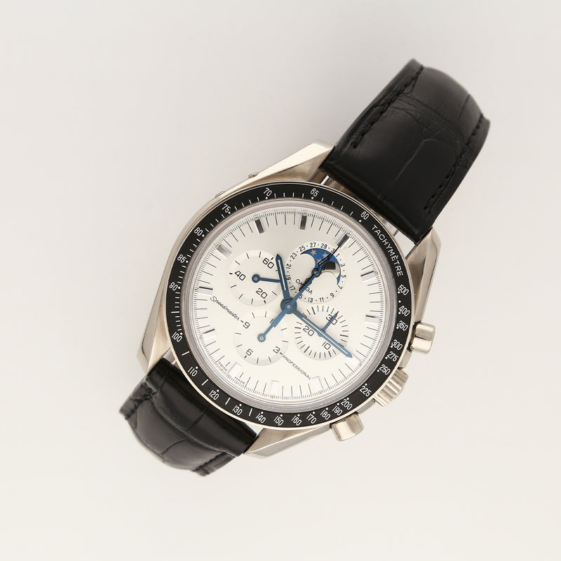 Omega Speedmaster Professional Moonphase White Gold Limited Edition 3689.30.31 – 2012, Full Set