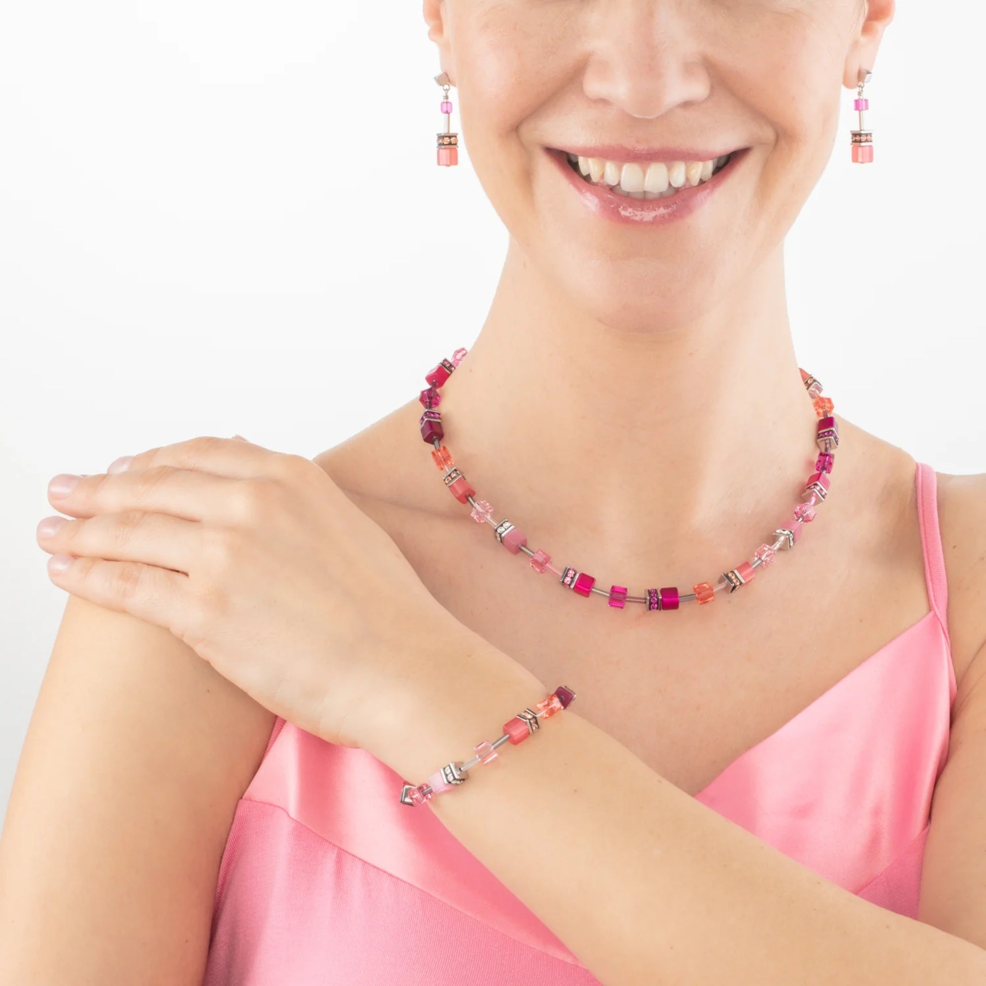 GeoCUBE Iconic Viva Magenta Necklace