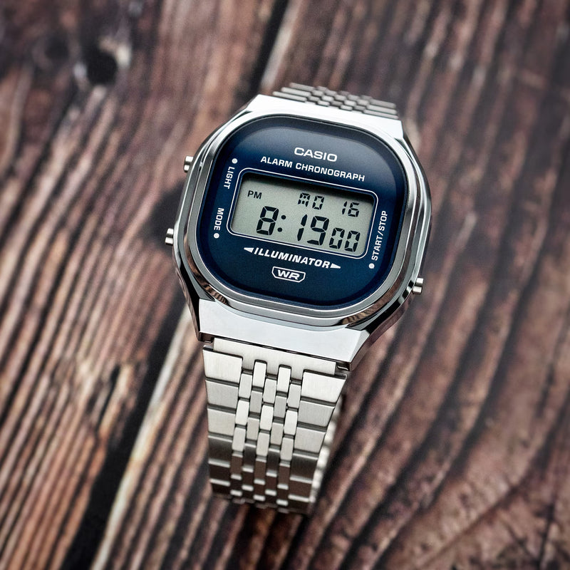 Casio Vintage A140WE-2AEF Silver Tone Bracelet Watch