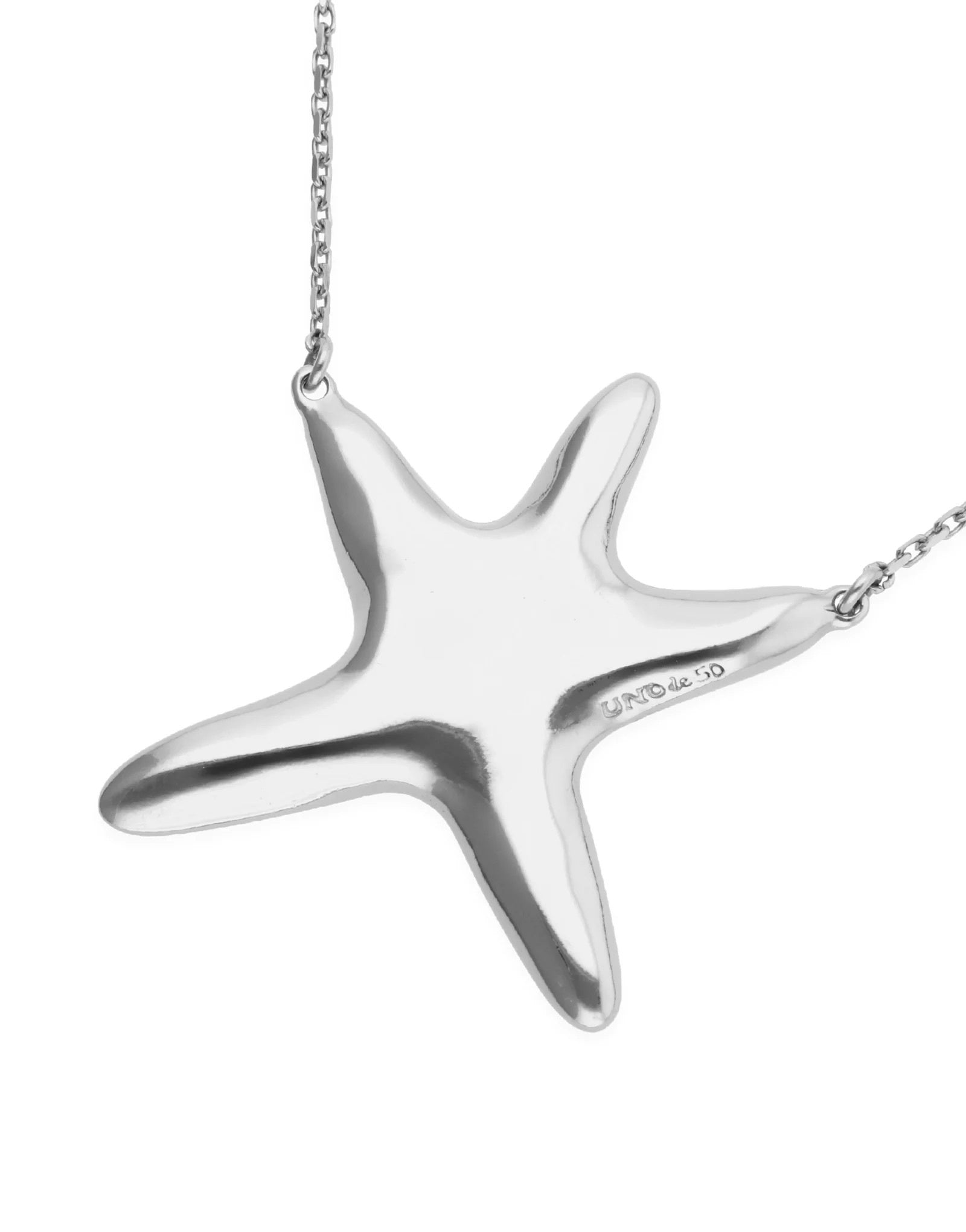 UNOde50 silver plated starfish pendant necklace with polished organic starfish design, front view.