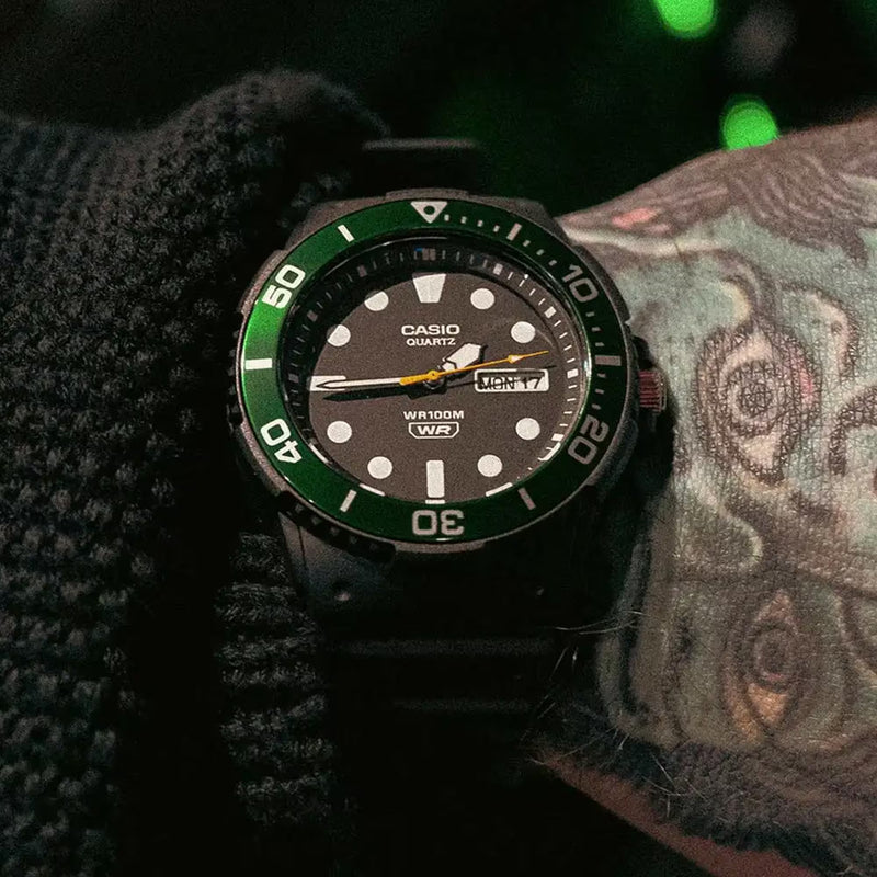 Casio MRW-230H-1E3VEF Black-Green Watch