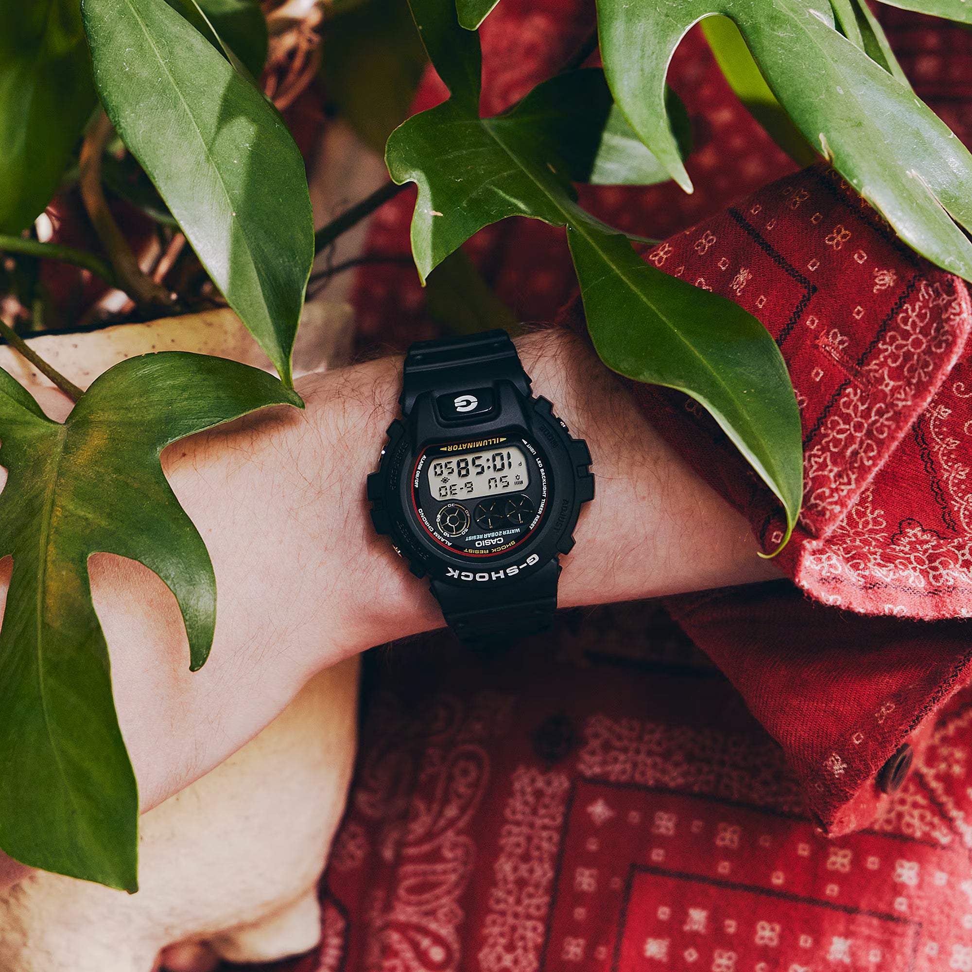 G-Shock DW-6900RL-1ER Black-Red Round Digital Watch