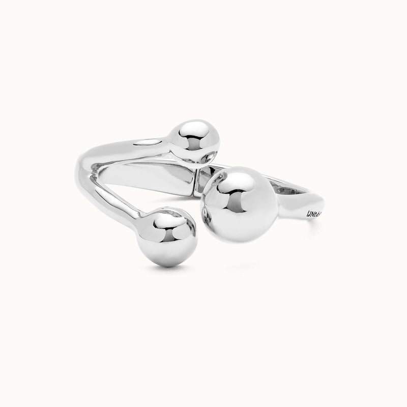 Ser Intrepida Three Beads Cuff Bracelet