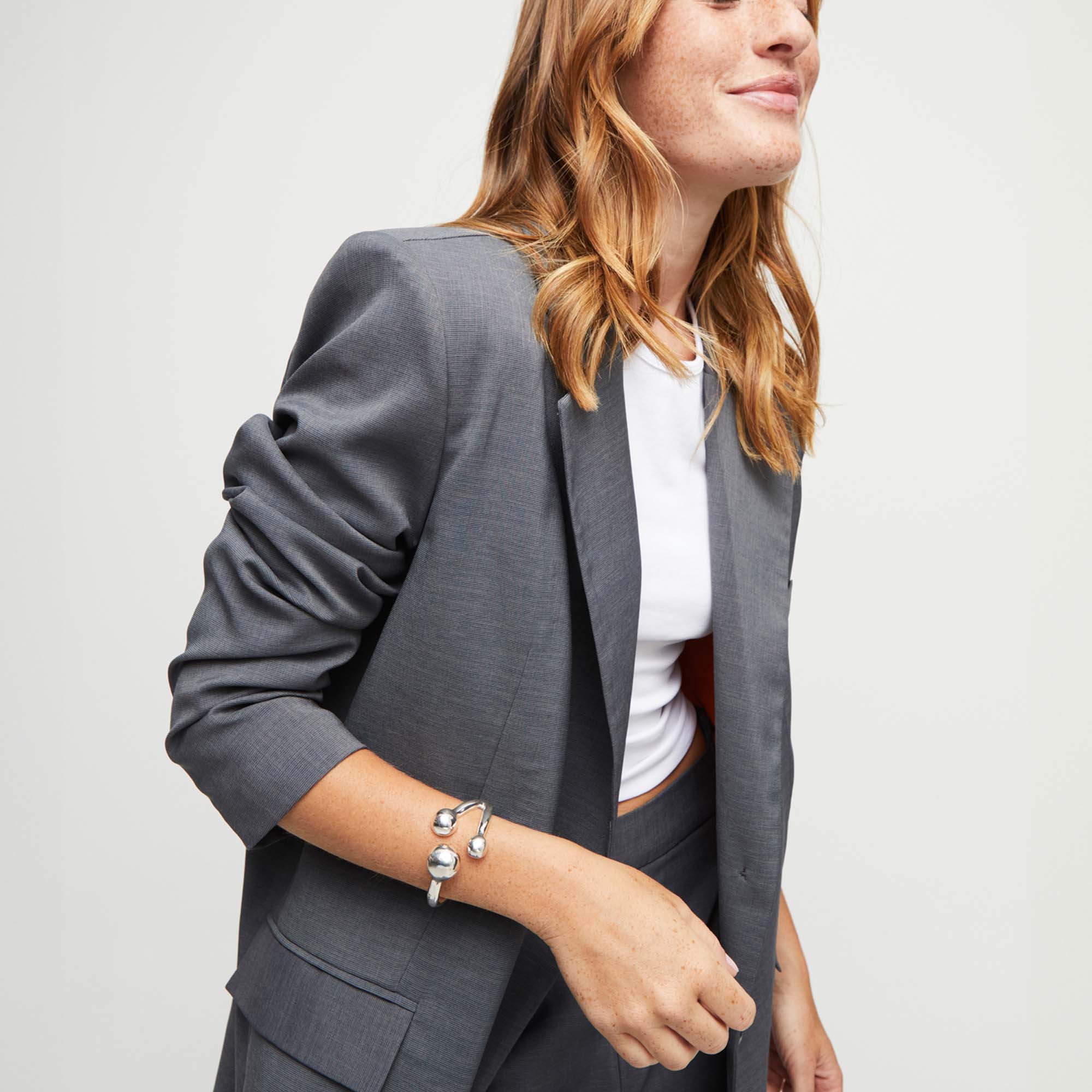 Ser Intrepida Three Beads Cuff Bracelet