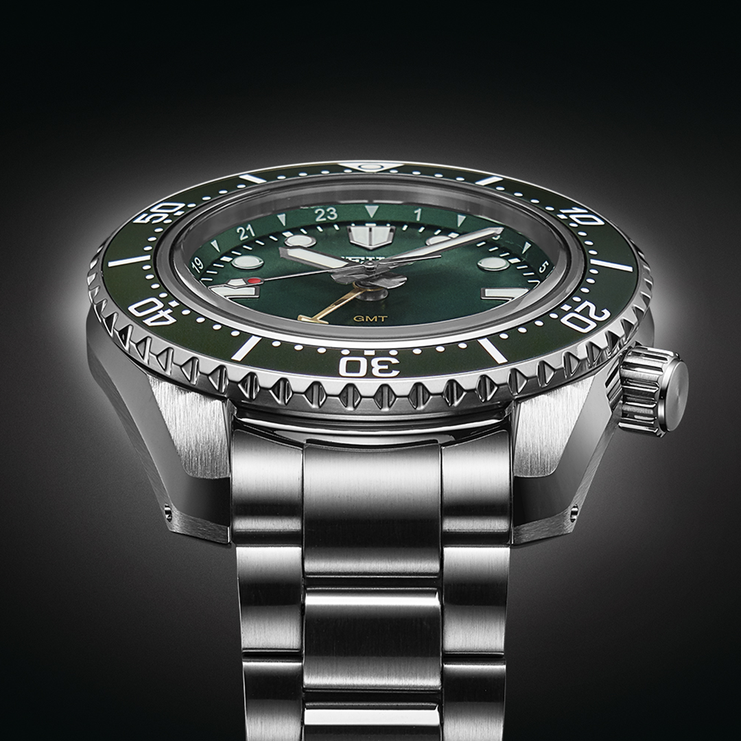 Seiko Prospex Diver’s GMT ‘Marine Green’ Automatic Men’s 42mm Watch SPB381J1