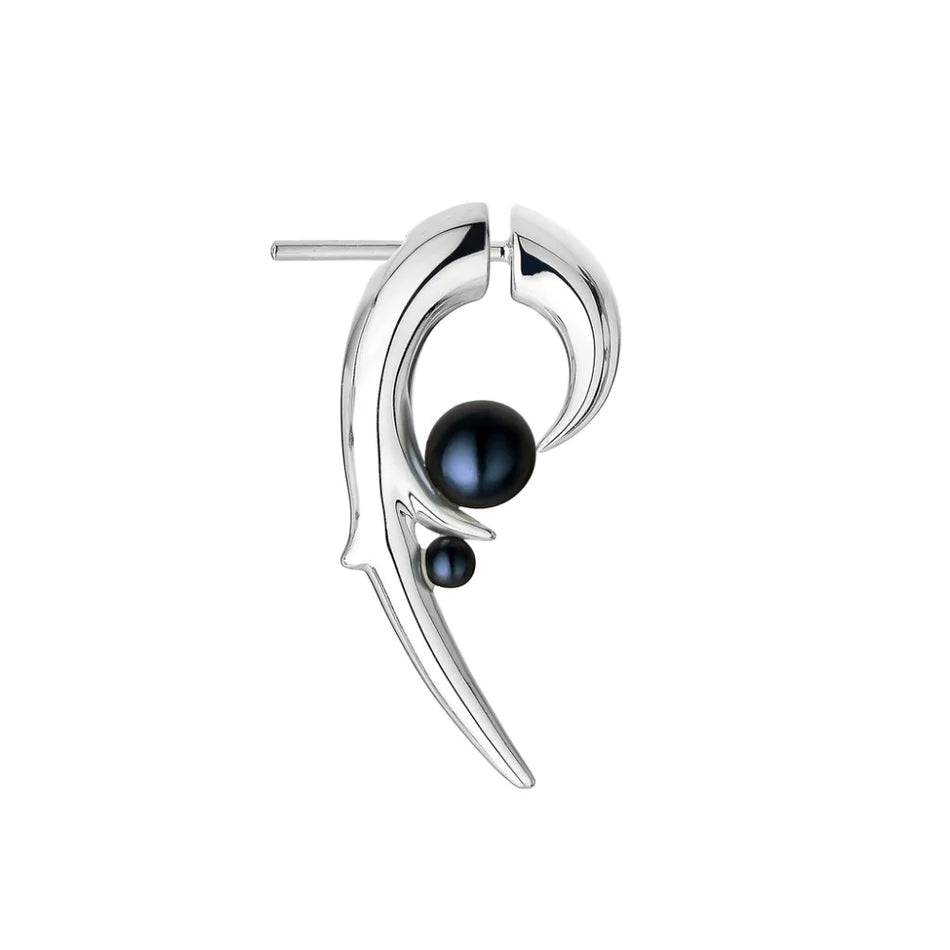 Hooked Black Pearl Earrings