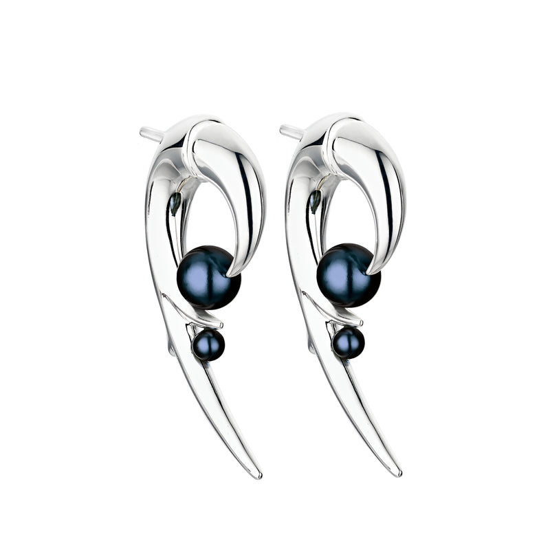 Hooked Black Pearl Earrings